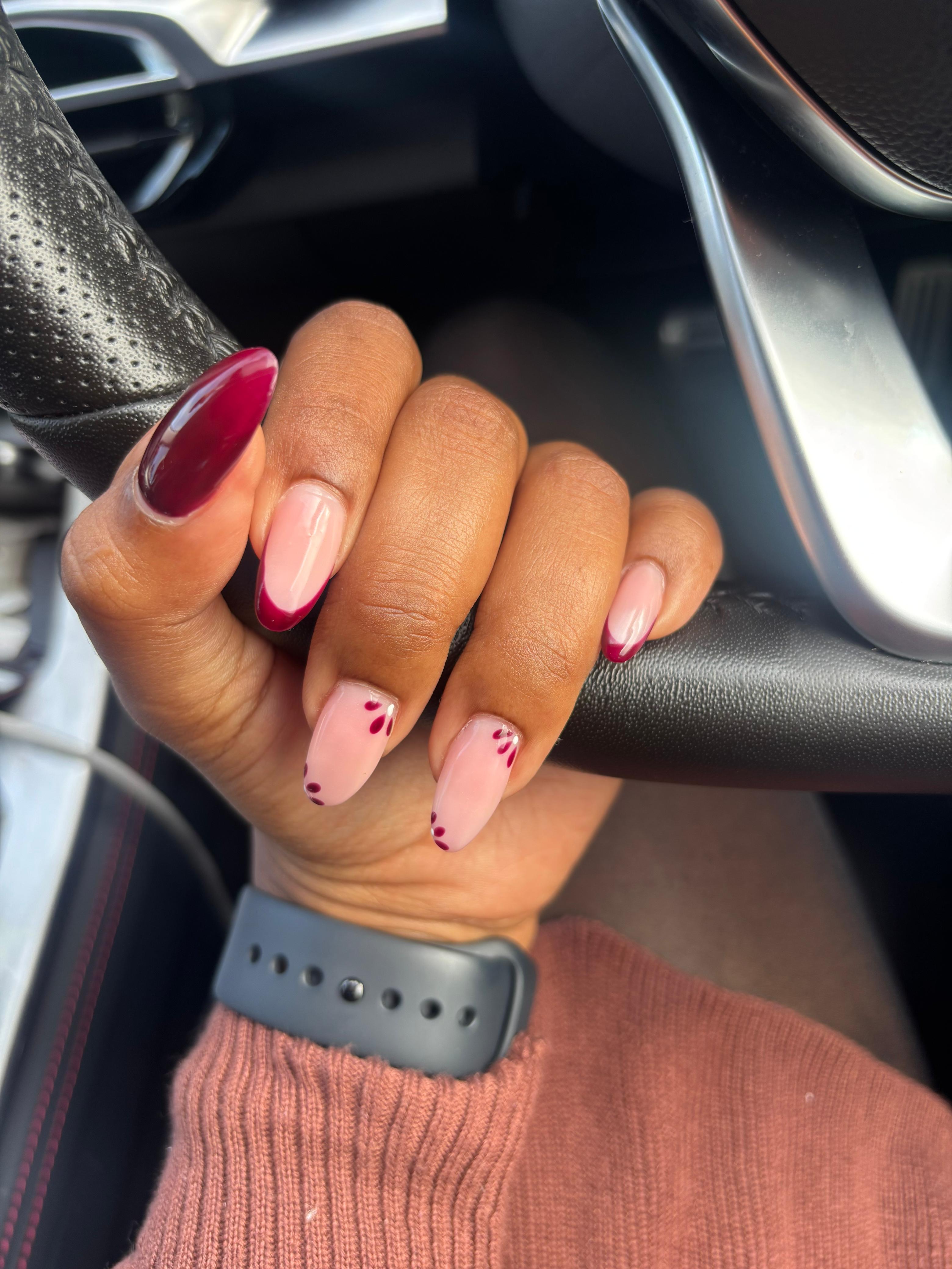 Nail Art & Design
